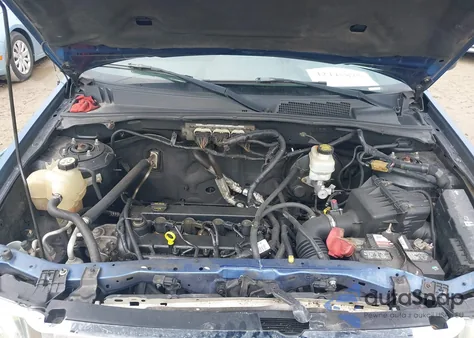 2010 Ford Escape Xlt z USA, uszkodzony, nr VIN 1FMCU0D75AKA95245